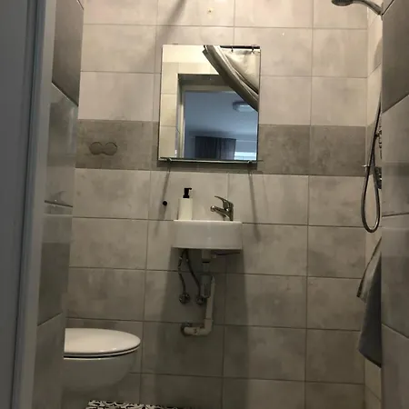 Paderewskiego 5 3*